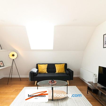 Two Bedroom Apartment At Buonomo Stays Short Lets & Serviced Accommodation Лондон Экстерьер фото