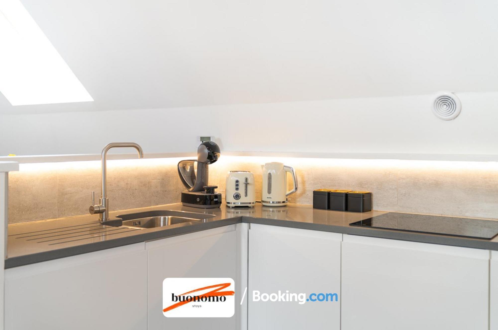 Two Bedroom Apartment At Buonomo Stays Short Lets & Serviced Accommodation Лондон Экстерьер фото