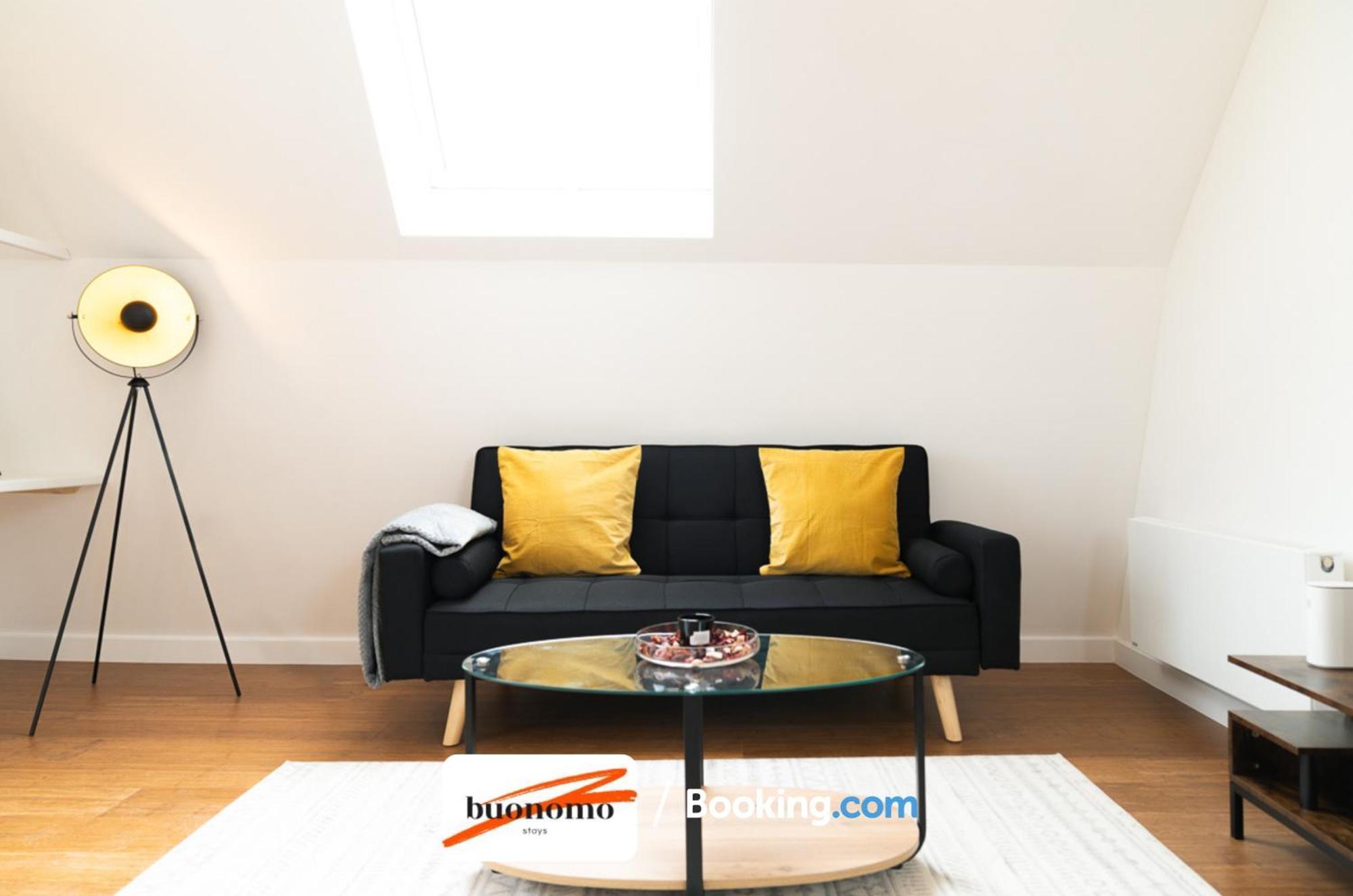 Two Bedroom Apartment At Buonomo Stays Short Lets & Serviced Accommodation Лондон Экстерьер фото