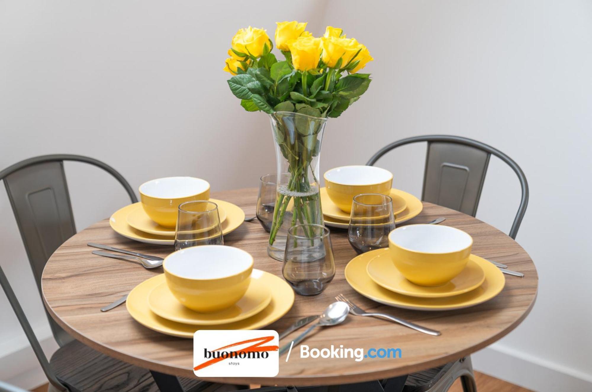 Two Bedroom Apartment At Buonomo Stays Short Lets & Serviced Accommodation Лондон Экстерьер фото